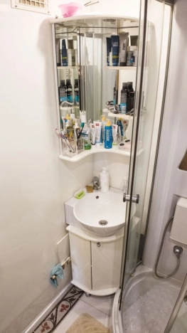 Купить трехкомнатную квартиру в районе Невский в Санкт-Петербурге. Вариант № 1816025, 18, площадь -  квм, цена 8800000 рублей