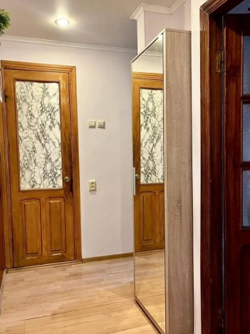 Купить трехкомнатную квартиру в Ростовской области. Вариант № 9567379, 12, площадь -  квм, цена 10000000 рублей