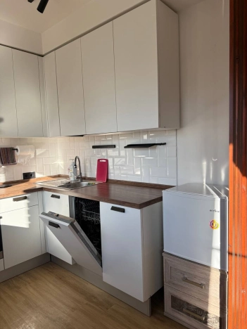 Купить квартиру на улице Комарова в Улан-Удэ. Вариант № 9246190, 1, площадь -  квм, цена 6350000 рублей