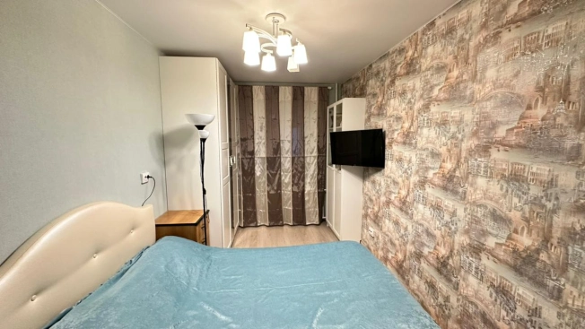 Купить трехкомнатную квартиру в Пушкине. Вариант № 9883138, 19, площадь -  квм, цена 9250000 рублей