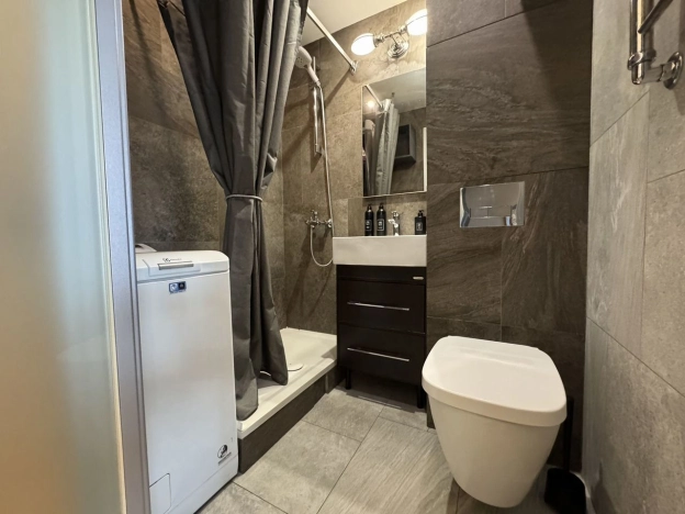 Купить квартиру в Москве. Вариант № 10277825, 6, площадь -  квм, цена 18500000 рублей