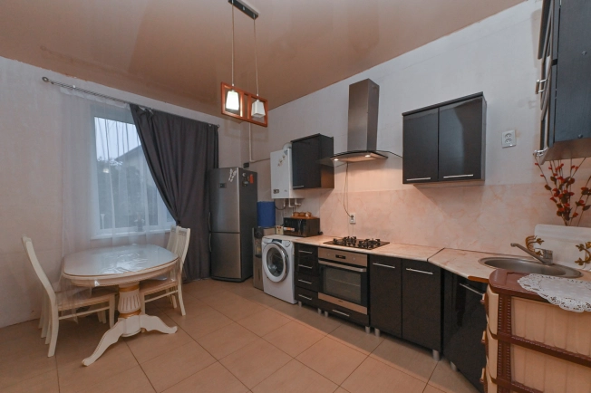 Купить дом в районе Ворошиловский в Ростове-на-Дону. Вариант № 26219, 3, площадь -  квм, цена 8500000 рублей