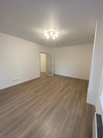 Купить квартиру в Москве. Вариант № 8751217, 4, площадь -  квм, цена 35660000 рублей