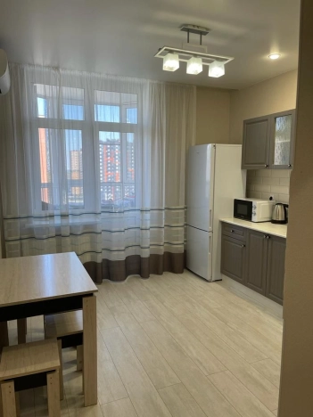 Купить двухкомнатную квартиру в Краснодаре. Вариант № 10427667, 1, площадь -  квм, цена 8250000 рублей