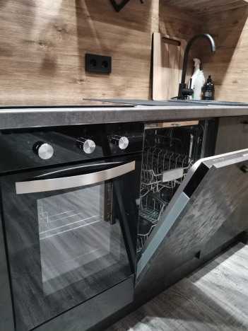 Снять квартиру в Тобольске. Вариант № 7545173, 3, площадь -  квм, цена 60000 рублей