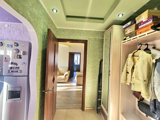 Купить трехкомнатную квартиру в Микрорайоне 29-й, Ангарск в Ангарске. Вариант № 48881, 7, площадь -  квм, цена 4899000 рублей