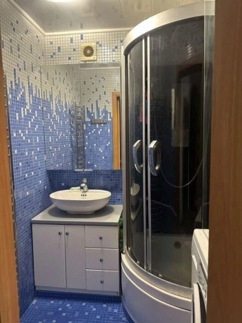 Купить трехкомнатную квартиру в Новосибирской области. Вариант № 9681601, 19, площадь -  квм, цена 7650000 рублей