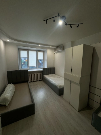 Купить четырехкомнатную квартиру в Москве. Вариант № 8426394, 7, площадь - квм, цена 43998900 рублей