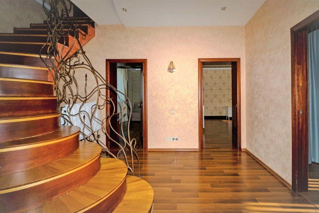 Купить дом в Городеце. Вариант № 6284470, 10, площадь -  квм, цена 22000000 рублей