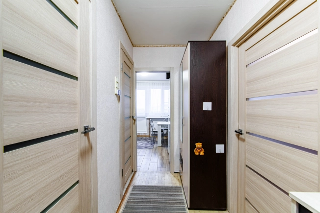 Купить однокомнатную квартиру у метро Садовая в Санкт-Петербурге. Вариант № 8360536, 9, площадь -  квм, цена 7400000 рублей