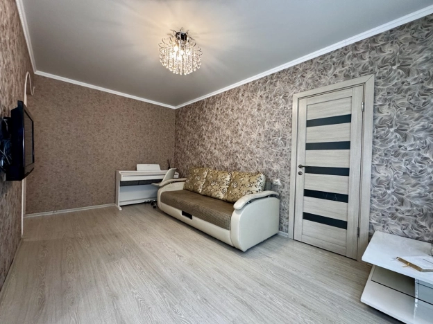 Купить двухкомнатную квартиру на улице Гурьянова в Калуге. Вариант № 1917567, 9, площадь -  квм, цена 3250000 рублей