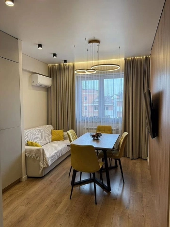 Купить трехкомнатную квартиру в районе Октябрьский в Улан-Удэ. Вариант № 8913279, 7, площадь - квм, цена 12300000 рублей