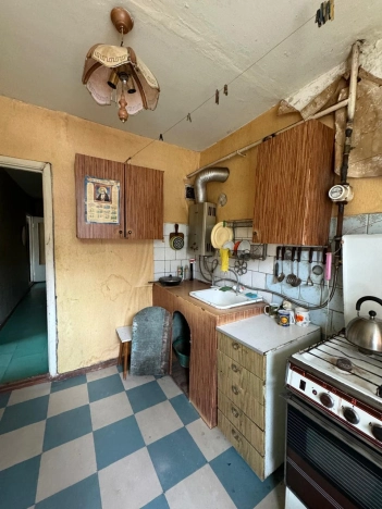 Купить двухкомнатную квартиру на улице Школьная в Калужской области. Вариант № 334811, 6, площадь -  квм, цена 1300000 рублей