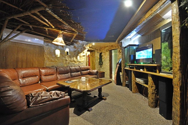 Купить коммерческую недвижимость в Москве. Вариант № 10421440, 30, площадь -  квм, цена 59000000 рублей