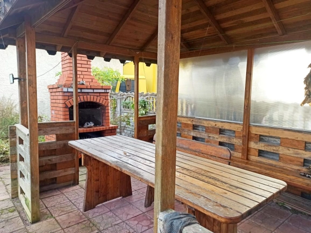 Купить коммерческую недвижимость свободного назначения на улице Пугачёва в Калининграде. Вариант № 8143, 3, площадь -  квм, цена 24700000 рублей