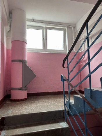 Купить однокомнатную квартиру в Калининграде. Вариант № 9696086, 13, площадь -  квм, цена 3700000 рублей