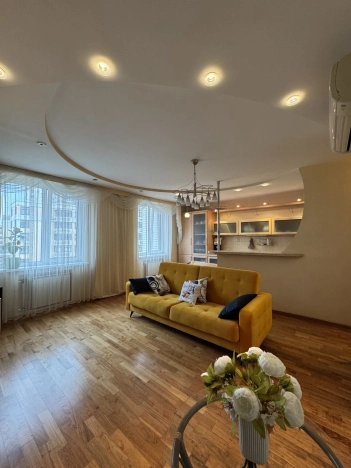 Купить квартиру на вторичке в Уфе. Вариант № 1329977, 1, площадь -  квм, цена 13300000 рублей