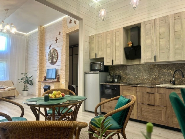 Купить дом в Новосибирске. Вариант № 9693819, 8, площадь -  квм, цена 15500000 рублей