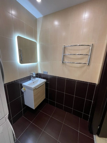 Купить квартиру в Кемерове. Вариант № 8532118, 34, площадь -  квм, цена 17900000 рублей