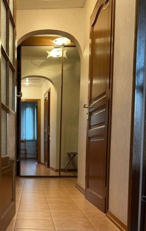 Купить квартиру в Москве. Вариант № 10066438, 13, площадь -  квм, цена 29000000 рублей