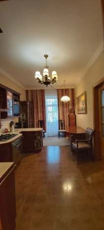 Купить трехкомнатную квартиру у метро Садовая в Санкт-Петербурге. Вариант № 6905626, 4, площадь -  квм, цена 28000000 рублей