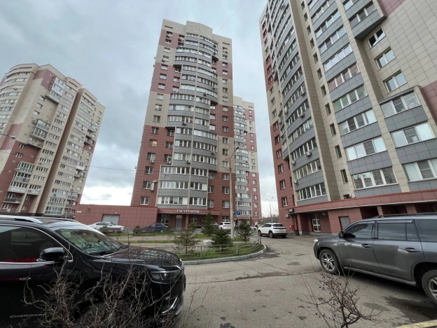 Купить коммерческую недвижимость свободного назначения у метро Бульвар Дмитрия Донского в Москве. Вариант № 9934625, 9, площадь -  квм, цена 9300000 рублей