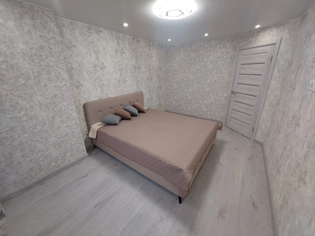 Купить трехкомнатную квартиру в Пушкине. Вариант № 5296, 11, площадь -  квм, цена 9800000 рублей