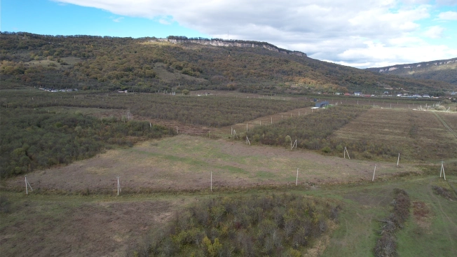 Купить земельный участок на улице Заречная в Республике Адыгея (адыгея). Вариант № 10499414, 4, площадь -  квм, цена 35000000 рублей