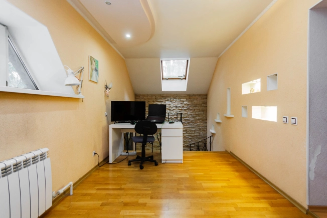 Купить дом на улице Соловьиная в Санкт-Петербурге. Вариант № 31008, 13, площадь - квм, цена 36000000 рублей