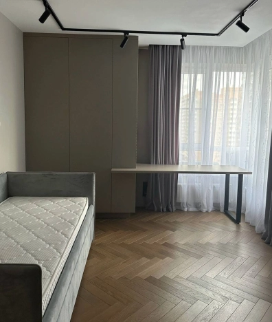 Купить двухкомнатную квартиру в Микрорайоне Фестивальный в Краснодаре. Вариант № 2663451, 25, площадь -  квм, цена 48000000 рублей