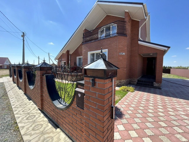 Купить дом в Алтайском крае. Вариант № 3823951, 6, площадь -  квм, цена 10500000 рублей