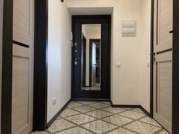 Купить однокомнатную квартиру в Омске. Вариант № 14964, 19, площадь -  квм, цена 5300000 рублей