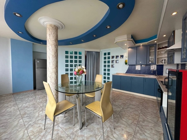 Купить четырехкомнатную квартиру в Иванове. Вариант № 19032, 15, площадь -  квм, цена 13700000 рублей