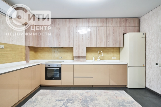 Купить двухкомнатную квартиру в Воронеже. Вариант № 868988, 28, площадь -  квм, цена 13990000 рублей