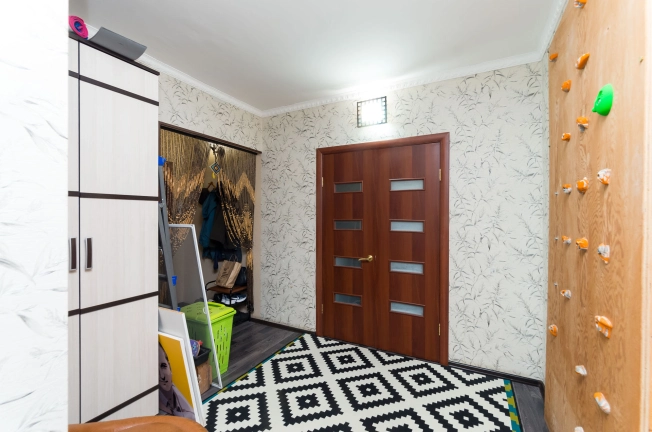 . Вариант № 9956, 19, площадь - 90 квм, цена 8000000 рублей