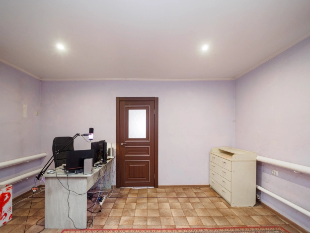 Купить дом в Омске. Вариант № 20724, 5, площадь -  квм, цена 8300000 рублей