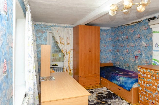 Купить дом в Новосибирске. Вариант № 3272154, 8, площадь -  квм, цена 4900000 рублей