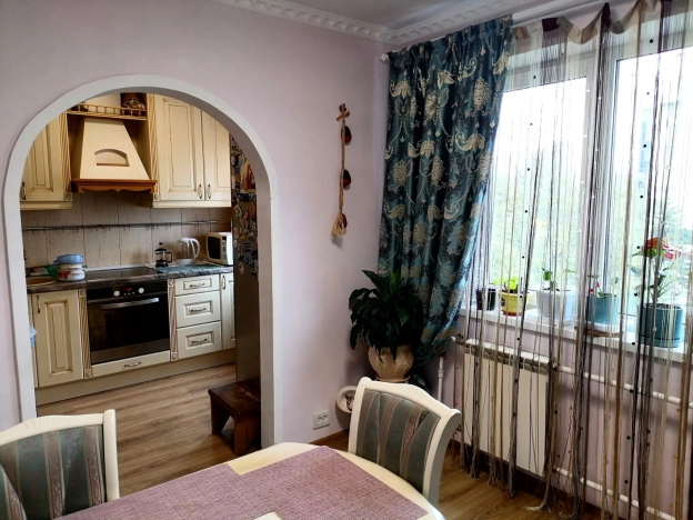 Купить трехкомнатную квартиру в Иркутске. Вариант № 2871287, 3, площадь -  квм, цена 7790000 рублей