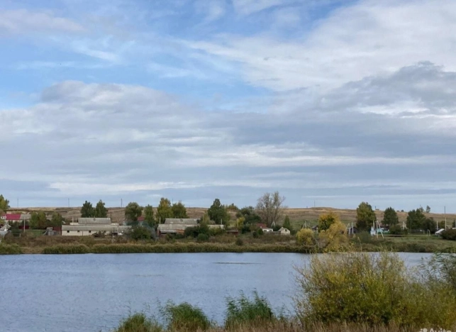 Купить дом на улице Дорожная в Саратовской области. Вариант № 23469, 5, площадь - квм, цена 370000 рублей