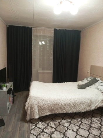 Купить однокомнатную квартиру в районе Калининский в Новосибирске. Вариант № 8832947, 4, площадь -  квм, цена 3500000 рублей