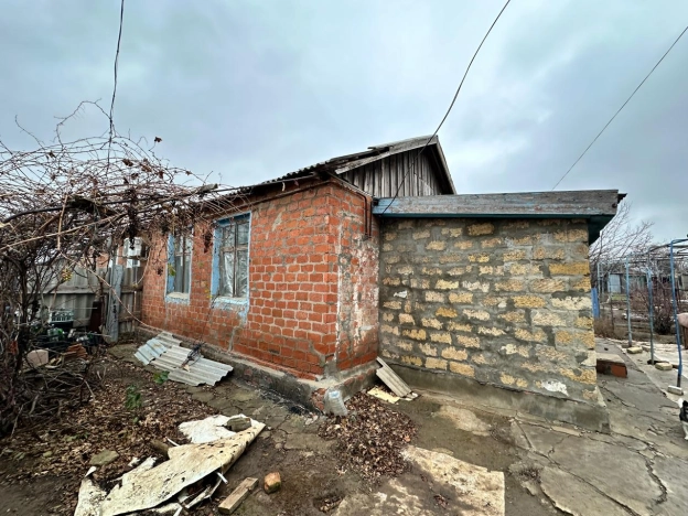 Купить дом на улице Хомутникова в Элисте. Вариант № 6757, 18, площадь -  квм, цена 2700000 рублей