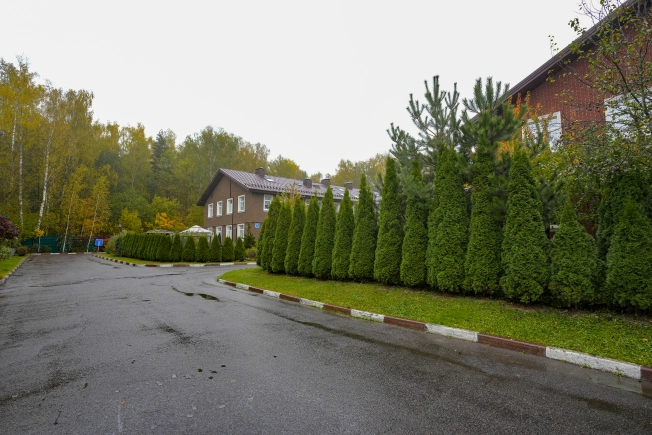 Купить таунхаус в Москве. Вариант № 9440909, 42, площадь -  квм, цена 35500000 рублей