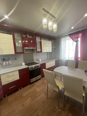 Купить многокомнатную квартиру в Республике Башкортостан. Вариант № 17031, 6, площадь -  квм, цена 5600000 рублей