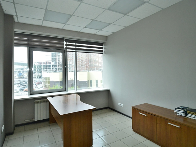 Купить офисы в Новосибирске. Вариант № 1508783, 11, площадь -  квм, цена 13500000 рублей