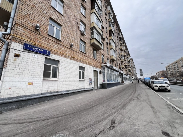 Купить квартиру у метро Нагорная в Москве. Вариант № 30527, 29, площадь - квм, цена 30000000.0000 рублей