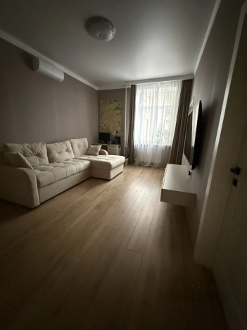 Купить квартиру в Москве. Вариант № 10009158, 13, площадь -  квм, цена 37970000 рублей