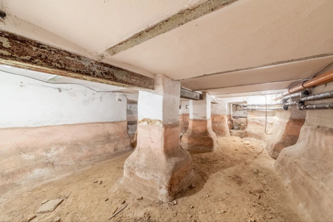 Купить коммерческую недвижимость свободного назначения в Санкт-Петербурге. Вариант № 7714877, 2, площадь -  квм, цена 5600000 рублей