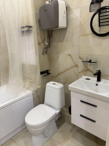 Купить однокомнатную квартиру на улице Шелепихинская набережная в Москве. Вариант № 9886889, 8, площадь -  квм, цена 7300000 рублей