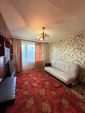 Купить однокомнатную квартиру на улице Центральная в Калужской области. Вариант № 8808802, 3, площадь -  квм, цена 1850000 рублей