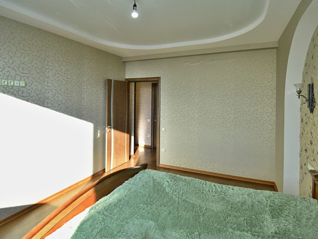 . Вариант № 8113080, 23, площадь - 65 квм, цена 11500000 рублей